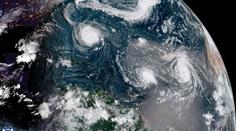 Ničivý hurikán Florence stále sílí! Nad oceánem řádí ještě tři další