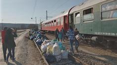 Ukrajinské děti a ženy čeká mrazivá noc venku. České vlaky k nim nepustili