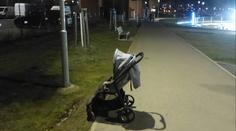 Opilá matka bloudila Prahou s dítětem v kočárku. Batole skončilo v péči sociálky