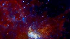 Aktivita supermasivní černé díry uprostřed naší galaxie roste, tvrdí vědci