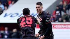 Schick zazářil dvěma góly, Leverkusen s posledním týmem přesto nevyhrál