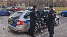 Policie dopadla zloděje rekordmana. Měl se vloupat do více než 400 aut