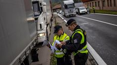 České policisty trestně stíhají jejich slovenští kolegové. Kvůli převaděčství
