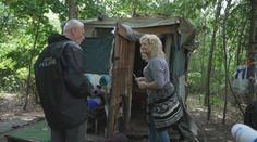 Bezdomovcům hrozí nebezpečí kvůli požárům. Strážníci radí i pokutují