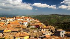 Italské město chce zachránit svou populaci, domy nabízí za jedno euro