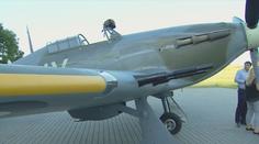 Vzácný exponát v Česku. Dorazila legendární stíhačka Hawker Hurricane