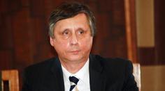 Kandidát na Hrad Jan Fischer: Prezidentský plat snížím o 20 procent