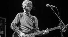Zemřel hudebník Phil Lesh. Stál u založení kapely, která se stala kultem