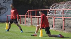 Premier League hlásí šest případů nákazy, tři z Watfordu, jeden z Burnley