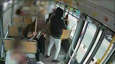 Spadla klec! Zloději strhávali ženám šperky, už je má policie
