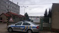 Vražda? V kovošrotu v Hostivaři našli ženské tělo bez hlavy
