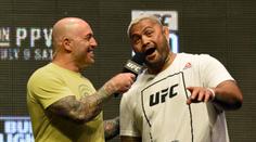 Dejte mi jeho odměnu, vzkazuje Hunt UFC po Lesnarově dopingu