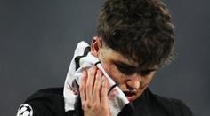 Výhra vykoupená bolestí. Talent Barcelony měl zkrvavenou tvář