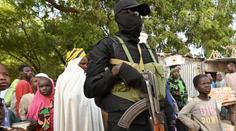 Nigérijští islamisté pobili věřící, zapálili kostel a unesli kněze