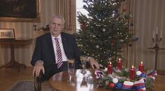 Vánoční projev: Předčasné volby nevypíšu, řekl Zeman a hrozil pěstí