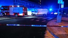 Řidič dodávky porazil sloup, který zabil procházející dívku
