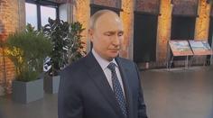 Zpocený Putin vysvětloval teror na Ukrajině. Útok dronů má za provokaci