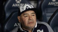 Maradona je po operaci! Dopadla podle očekávání, řekl jeho mluvčí
