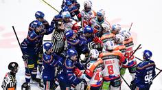 Pardubice si vyšláply na Budějovice. V závěru došlo na hromadnou bitku