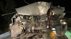 Řidič rozbil v Příbrami auto o strom, do nemocnice letěl vrtulníkem