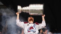 Bizár v NHL. Vítěz se málem nedočkal, Stanley Cup odvezli k sousedům
