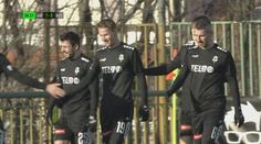 VIDEO: Chyba jak z okresního přeboru! Obránce daroval soupeři gól