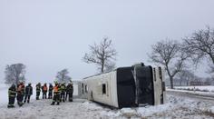 Obvinili řidiče autobusu smrti: Usmrtil chlapce, 16 lidí zranil
