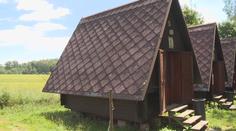 Broďák sice nabízí prosté ubytování, láká ale rodiny s dětmi a rybáře