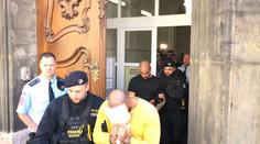 Dva cizince obžalovali z pokusu o vraždu číšníka. Hrozí jim až 18 let