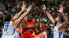 Basketbalisté zabrali, i přes hrozivou třetí čtvrtinu zdolali Nizozemce