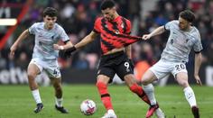 Liverpool padl s posledním týmem ligy. Tottenham i Chelsea berou výhry