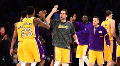 Mitchellův trojkový fičák a další triumf Utahu! Souboj titánů ovládl LeBron
