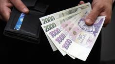Ministerstva sypala miliony za právní služby, žádné ale nedostala