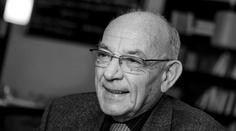 Zemřel Luboš Dobrovský, novinář, disident, ministr i Havlův kancléř