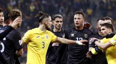 Rrahmani se spoluhráči opustili hřiště. Kosovany v Rumunsku uráželi
