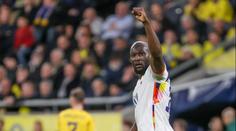 Lukaku hattrickem sestřelil Švédy. Francie rozstřílela Nizozemce