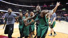 LeBronova třicítka byla málo, Boston udeřil v poslední vteřině