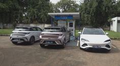 Evropa s Čínou řeší cla na elektromobily. Automobilky jejich zavedení kritizují i vítají