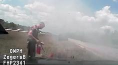 Policista je za blbce. Nejdřív jel přes 220 km/h, pak způsobil požár