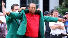 Tiger Woods oznámil návrat! Znovu bude bojovat o zelené sako
