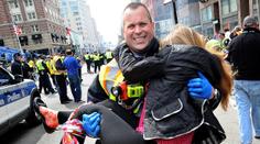 Smutný příběh: Dívka přežila útok v Bostonu, dopravní nehodu už ne