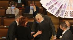 Poslanci rozhodli o platech učitelů, mají nárok na 130 % průměrné mzdy