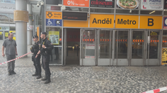 Metro B přerušilo provoz. Ve stanici Anděl srazila souprava člověka
