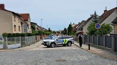 Velký policejní zásah ve Strakonicích. Muž měl střílet po kočce