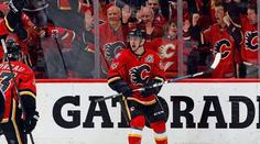 ČERVENÉ PEKLO v Calgary: Postup zařídil dvěma góly Hudler