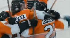 Flyers zlomili zápas v prodloužení a drží naději, vyhrál i Vancouver