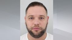 Fotbalisty okradl o miliony a do vězení nenastoupil. Policie pátrá po Pazderkovi