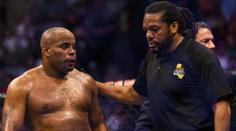Konec MMA legendy! Byla to dlouhá jízda, řekl Cormier na rozloučenou