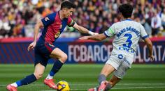 Barcelona se proti Alavésu trápila, výhru nakonec vystřelil kanonýr Lewandowski