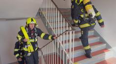 Pražská dvojčata ožila vzpomínkou. Příslušníci IZS běželi na počest padlých kolegů